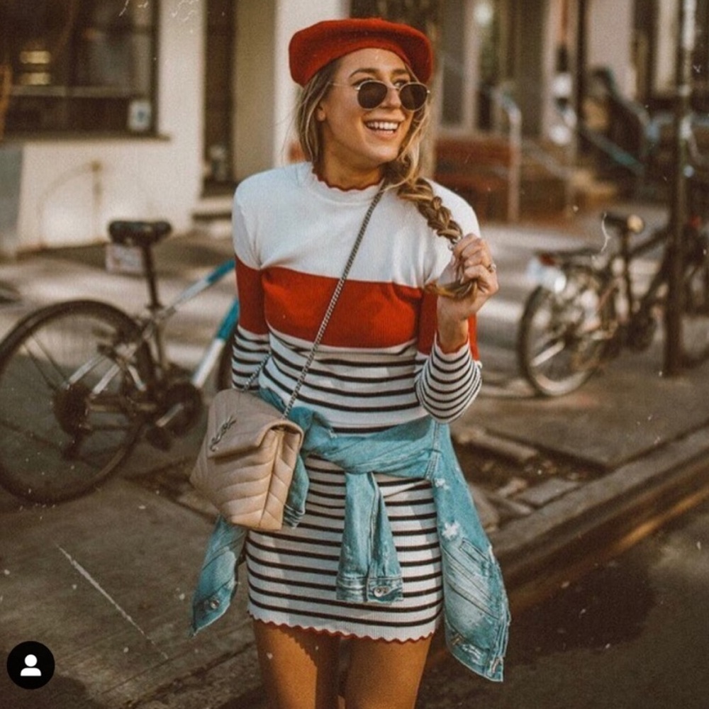 🌴 ZARA Striped Red and White Mini Skirt